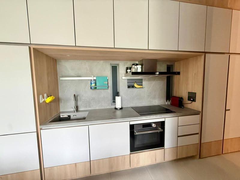 Petit Jervois, 33 Jervois Road, Tanglin / Holland / Bukit Timah, 2 Bedrooms, 818 sqft, Condominium For Rent, by Jessica Low, 500278297 - Kitchen - PropertyGuru.com.sg