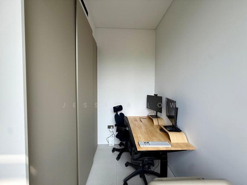 Petit Jervois, 33 Jervois Road, Tanglin / Holland / Bukit Timah, 2 Bedrooms, 818 sqft, Condominium For Rent, by Jessica Low, 500278297 - Study - PropertyGuru.com.sg
