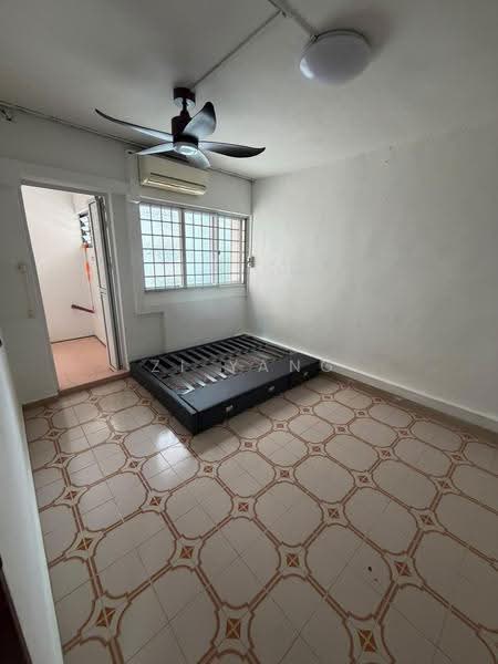 103 Potong Pasir Avenue 1, 103 Potong Pasir Avenue 1, Macpherson / Potong Pasir, 2 Bedrooms, 89 sqft, HDB Flat For Rent, by Zi Yang, 500278298 - Bedroom - PropertyGuru.com.sg