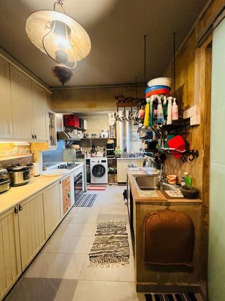 357 Clementi Avenue 2, 357 Clementi Avenue 2, Buona Vista / West Coast / Clementi New Town, 3 Bedrooms, 1,259 sqft, HDB Flat For Sale, by Supriya Riya, 500278313 - Kitchen - PropertyGuru.com.sg