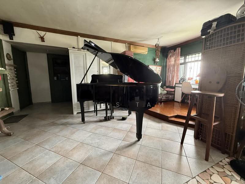 444 Choa Chu Kang Avenue 4, 444 Choa Chu Kang Avenue 4, Dairy Farm / Bukit Panjang / Choa Chu Kang, 3 Bedrooms, 1,302 sqft, HDB Flat For Sale, by Lewis Tam, 500278324 - Living Room - PropertyGuru.com.sg
