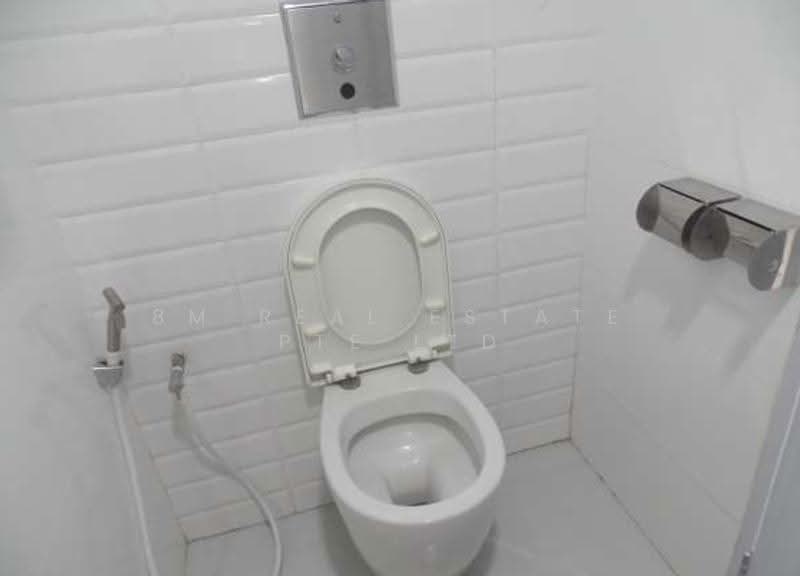 Craig Road, Craig Road, Chinatown / Tanjong Pagar, 1,198 sqft, Food & Beverage For Rent, by 8MRE Leasing Team, 500278338 - Bathroom - CommercialGuru.com.sg