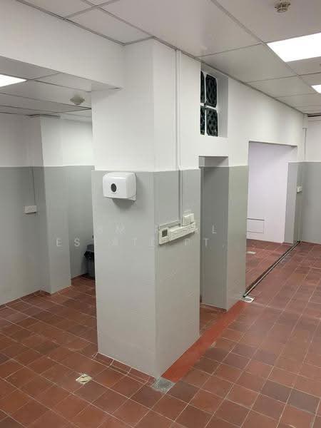 Craig Road, Craig Road, Chinatown / Tanjong Pagar, 1,198 sqft, Food & Beverage For Rent, by 8MRE Leasing Team, 500278338 - Bathroom - CommercialGuru.com.sg