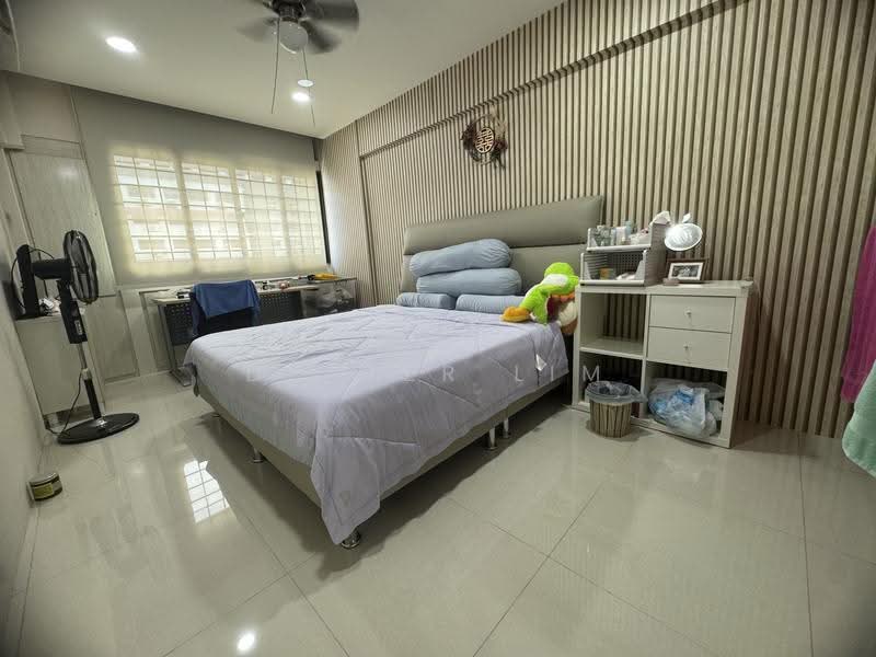 404 Jurong West Street 42, 404 Jurong West Street 42, Boon Lay / Jurong / Tuas, 3 Bedrooms, 1,442 sqft, HDB Flat For Sale, by Dexter Lim, 500278339 - Bedroom - PropertyGuru.com.sg