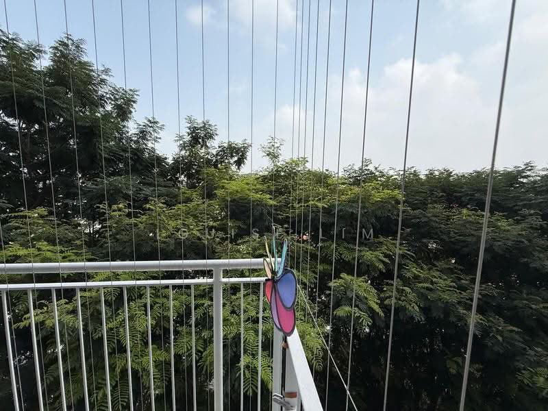 Kovan Melody, 15 Kovan Road, Hougang / Punggol / Sengkang, 3 Bedrooms, 1,216 sqft, Condominium For Sale, by Louise Lim, 500278343 - Balcony - PropertyGuru.com.sg