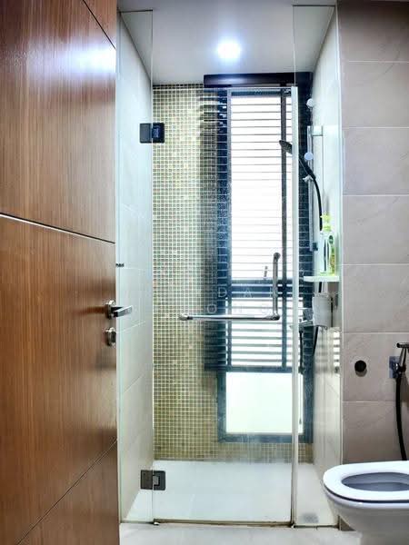 Miltonia Residences, 530 Miltonia Close, Sembawang / Yishun, 2 Bedrooms, 861 sqft, Condominium For Rent, by Brendan Choong, 500278352 - Bathroom - PropertyGuru.com.sg