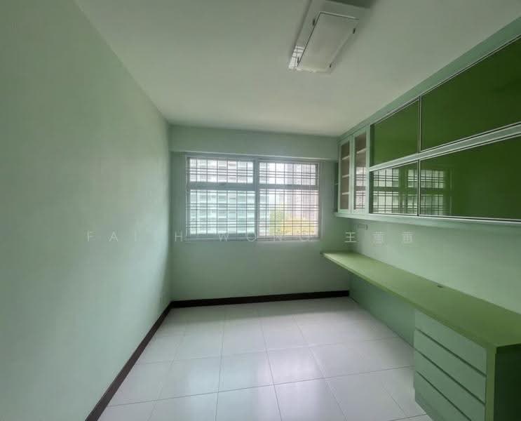 18D Holland Drive, 18D Holland Drive, Tanglin / Holland / Bukit Timah, 3 Bedrooms, 1,259 sqft, HDB Flat For Sale, by Faith Wong 王蕙蕙, 500278358 - Study - PropertyGuru.com.sg