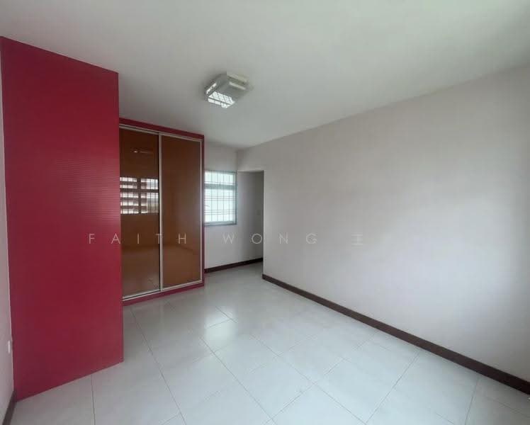 18D Holland Drive, 18D Holland Drive, Tanglin / Holland / Bukit Timah, 3 Bedrooms, 1,259 sqft, HDB Flat For Sale, by Faith Wong 王蕙蕙, 500278358 - Bedroom - PropertyGuru.com.sg