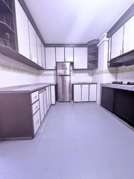 94C Bedok North Avenue 4, 94C Bedok North Avenue 4, Bedok / Upper East Coast, 3 Bedrooms, 1,539 sqft, HDB Flat For Rent, by Rashid Salim, 500278362 - Kitchen - PropertyGuru.com.sg