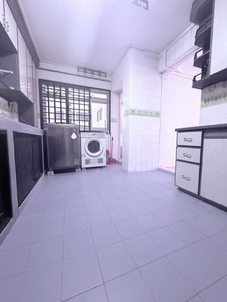 94C Bedok North Avenue 4, 94C Bedok North Avenue 4, Bedok / Upper East Coast, 3 Bedrooms, 1,539 sqft, HDB Flat For Rent, by Rashid Salim, 500278362 - Kitchen - PropertyGuru.com.sg