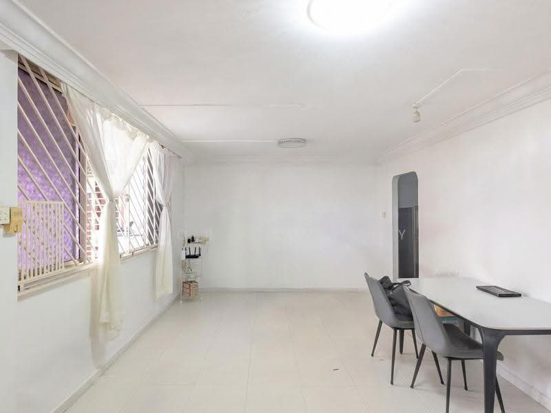 327 Serangoon Avenue 3, 327 Serangoon Avenue 3, Hougang / Punggol / Sengkang, 3 Bedrooms, 904 sqft, HDB Flat For Sale, by Georgina Tey, 500278368 - Living Room - PropertyGuru.com.sg