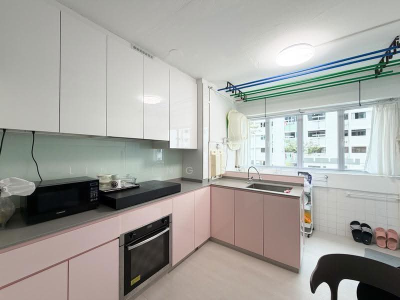 159 Tampines Street 12, 159 Tampines Street 12, Pasir Ris / Tampines, 3 Bedrooms, 979 sqft, HDB Flat For Sale, by Lin Jing Sophia, 500278370 - Kitchen - PropertyGuru.com.sg