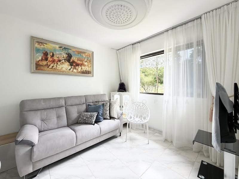 159 Tampines Street 12, 159 Tampines Street 12, Pasir Ris / Tampines, 3 Bedrooms, 979 sqft, HDB Flat For Sale, by Lin Jing Sophia, 500278370 - Living Room - PropertyGuru.com.sg
