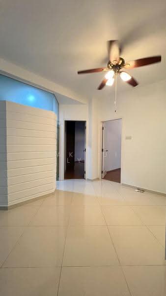 2 Storey Move In Condition Semi D with Wide Frontage in Siglap, Jalan Tua Kong, East Coast / Marine Parade, 5 Bedrooms, 2,928 sqft, Semi-Detached House For Sale, by Mak Hui Lyn, 500278374 - Interior - PropertyGuru.com.sg