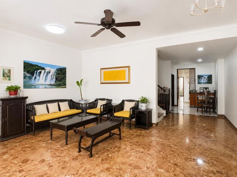 Kovan Road, Kovan Road, Hougang / Punggol / Sengkang, 5 Bedrooms, 2,800 sqft, Terraced House For Sale, by Eden Li, 500278391 - Living Room - PropertyGuru.com.sg
