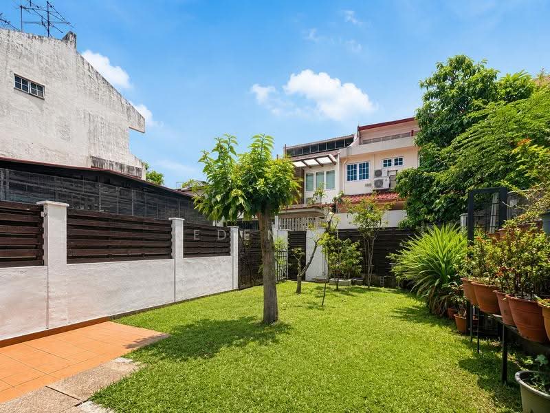 Kovan Road, Kovan Road, Hougang / Punggol / Sengkang, 5 Bedrooms, 2,800 sqft, Terraced House For Sale, by Eden Li, 500278391 - Exterior - PropertyGuru.com.sg