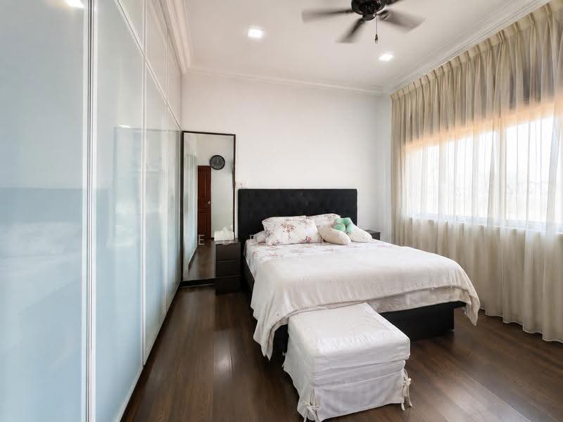Kovan Road, Kovan Road, Hougang / Punggol / Sengkang, 5 Bedrooms, 2,800 sqft, Terraced House For Sale, by Eden Li, 500278391 - Bedroom - PropertyGuru.com.sg
