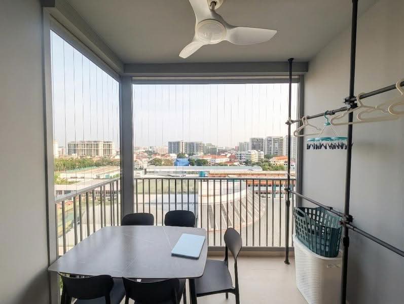 The Florence Residences, 87 Hougang Avenue 2, Hougang / Punggol / Sengkang, 2 Bedrooms, 721 sqft, Condominium For Sale, by Desmond Tan, 500278400 - Balcony - PropertyGuru.com.sg