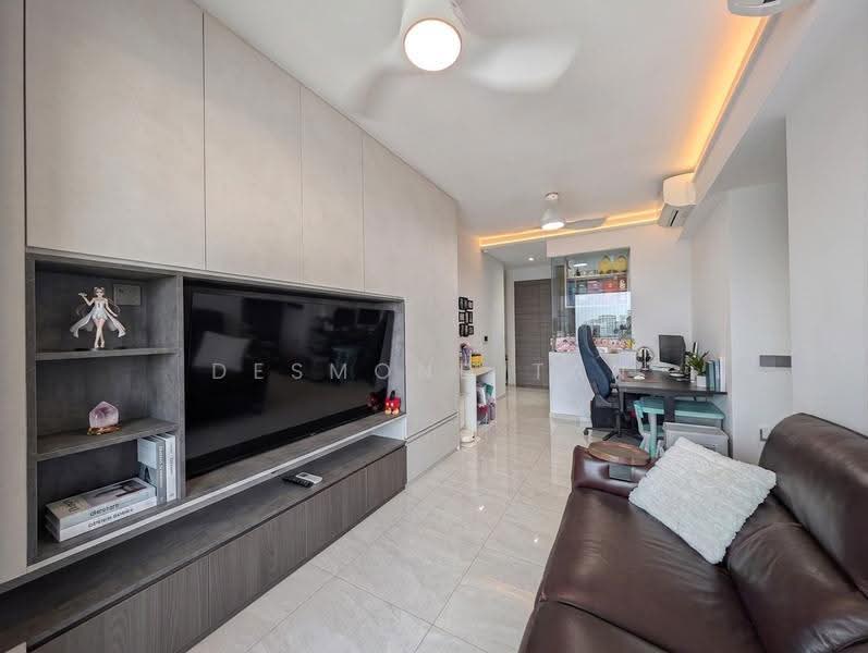 The Florence Residences, 87 Hougang Avenue 2, Hougang / Punggol / Sengkang, 2 Bedrooms, 721 sqft, Condominium For Sale, by Desmond Tan, 500278400 - Living Room - PropertyGuru.com.sg