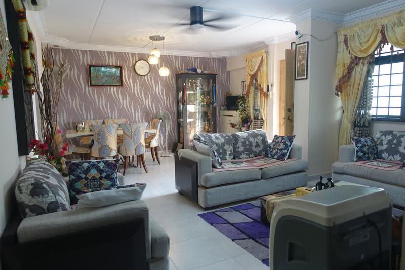 641 Jurong West Street 61, 641 Jurong West Street 61, Boon Lay / Jurong / Tuas, 3 Bedrooms, 1,076 sqft, HDB Flat For Sale, by Ivy Lee, 500278422 - Living Room - PropertyGuru.com.sg