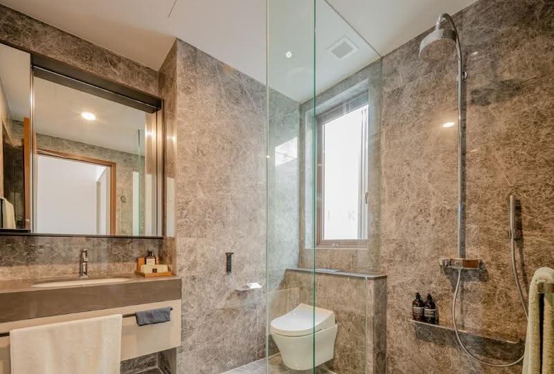 Parksuites, 18 Holland Grove Road, Tanglin / Holland / Bukit Timah, 3 Bedrooms, 1,421 sqft, Condominium For Sale, by Zen Kuik, 500278433 - Bathroom - PropertyGuru.com.sg