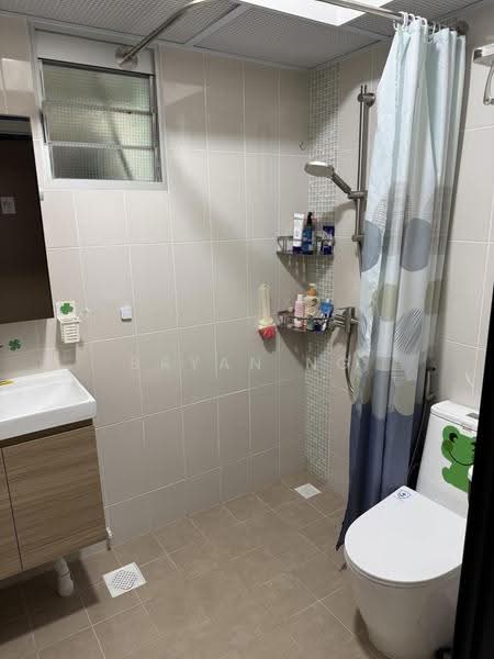 527A Costa Ris, 527A Pasir Ris Street 51, Pasir Ris / Tampines, Room Rental, 110 sqft, HDB Flat For Rent, by Bryan Ng, 500278435 - Bathroom - PropertyGuru.com.sg
