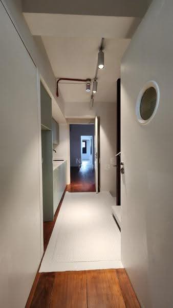 Excellent Location Freehold 3-Sty Shophouse @ Keong Saik Road, Keong Saik Road, Neil Road, Duxton Road, Craig Road, Chinatown / Tanjong Pagar, 3,900 sqft, Shop / Shophouse For Sale, by Jennifer Leong, 500278438 - Corridor - CommercialGuru.com.sg