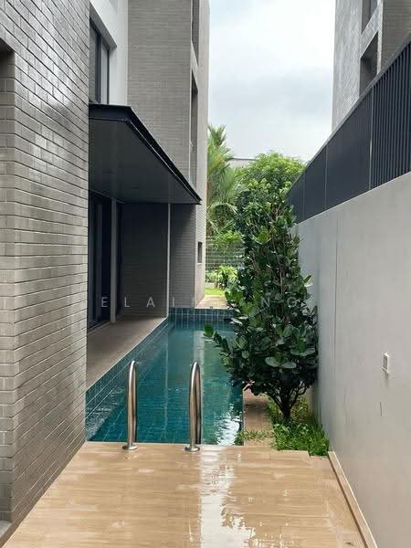 WOW! ! BRAND NEW DETACHED | ATTRACTIVE $2,8XX PSF, Matlock Lynwood Grove Clifton Vale Daisy Sukachita Riang Girang Muswell Hill Cotswold Sundridge Chiltern Melrose Mackerrow Croucher Carmichael Dunsfold Chuan Daisy Wolskel Lateh Biawak Ria Vaughan Sommerville Mei Hwan Li Hwan Braddell Serangoon Chuan, Macpherson / Potong Pasir, 7 Bedrooms, 8,969 sqft, Detached House For Sale, by ELAINE NG, 500278439 - Exterior - PropertyGuru.com.sg