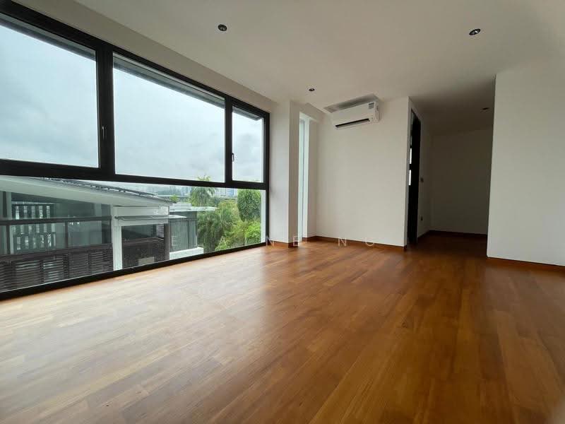 WOW! ! BRAND NEW DETACHED | ATTRACTIVE $2,8XX PSF, Matlock Lynwood Grove Clifton Vale Daisy Sukachita Riang Girang Muswell Hill Cotswold Sundridge Chiltern Melrose Mackerrow Croucher Carmichael Dunsfold Chuan Daisy Wolskel Lateh Biawak Ria Vaughan Sommerville Mei Hwan Li Hwan Braddell Serangoon Chuan, Macpherson / Potong Pasir, 7 Bedrooms, 8,969 sqft, Detached House For Sale, by ELAINE NG, 500278439 - Living Room - PropertyGuru.com.sg