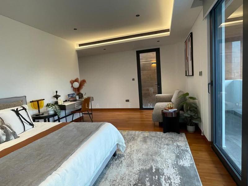 WOW! ! BRAND NEW DETACHED | ATTRACTIVE $2,8XX PSF, Matlock Lynwood Grove Clifton Vale Daisy Sukachita Riang Girang Muswell Hill Cotswold Sundridge Chiltern Melrose Mackerrow Croucher Carmichael Dunsfold Chuan Daisy Wolskel Lateh Biawak Ria Vaughan Sommerville Mei Hwan Li Hwan Braddell Serangoon Chuan, Macpherson / Potong Pasir, 7 Bedrooms, 8,969 sqft, Detached House For Sale, by ELAINE NG, 500278439 - Bedroom - PropertyGuru.com.sg