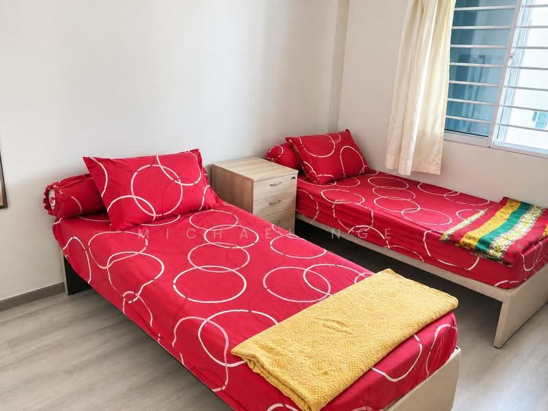 17 Hougang Avenue 3, 17 Hougang Avenue 3, Hougang / Punggol / Sengkang, Room Rental, 100 sqft, HDB Flat For Rent, by Michael Nge, 500278465 - Bedroom - PropertyGuru.com.sg