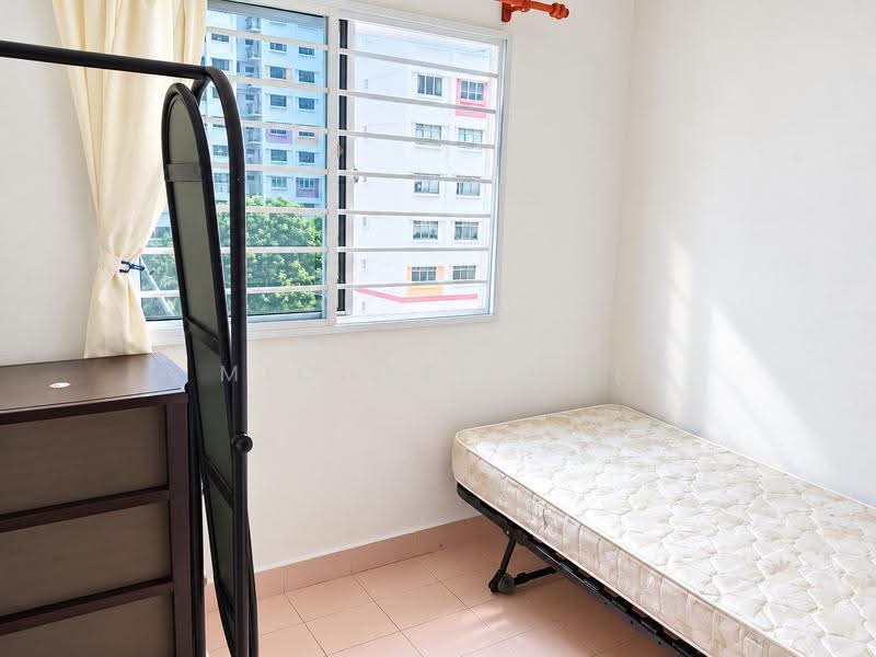 17 Hougang Avenue 3, 17 Hougang Avenue 3, Hougang / Punggol / Sengkang, Room Rental, 100 sqft, HDB Flat For Rent, by Michael Nge, 500278465 - Bedroom - PropertyGuru.com.sg