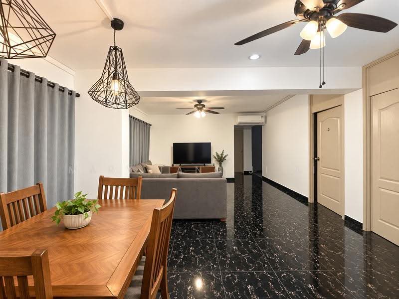 40 Sims Drive, 40 Sims Drive, Eunos / Geylang / Paya Lebar, 3 Bedrooms, 1,108 sqft, HDB Flat For Sale, by Mary Tang Ji'Ai, 500278505 - Living Room - PropertyGuru.com.sg