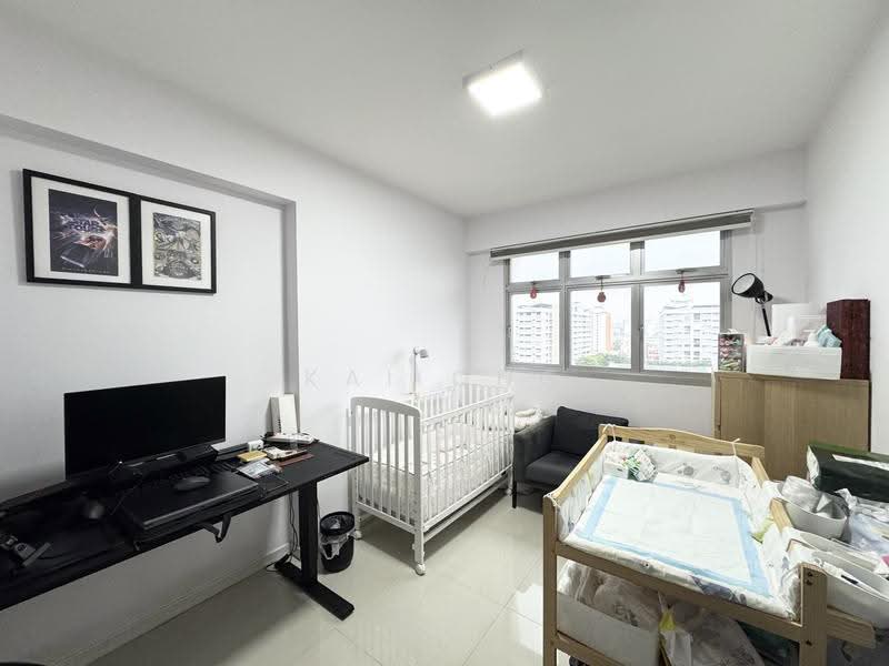 878B Tampines Avenue 8, 878B Tampines Avenue 8, Pasir Ris / Tampines, 3 Bedrooms, 1,001 sqft, HDB Flat For Sale, by Kai Ong, 500278515 - Study - PropertyGuru.com.sg