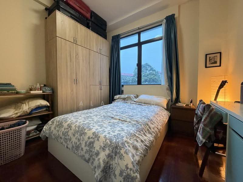 Parc Oasis, 53 Jurong East Avenue 1, Boon Lay / Jurong / Tuas, 2 Bedrooms, 1,076 sqft, Condominium For Sale, by Alan Lin, 500278517 - Bedroom - PropertyGuru.com.sg