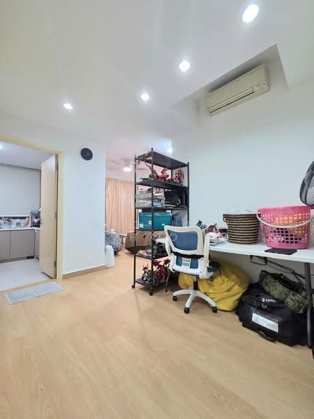 Rosewood Suites, 61 Rosewood Drive, Admiralty / Woodlands, 3 Bedrooms, 1,421 sqft, Condominium For Rent, by Fong Jian Hao, 500278519 - Study - PropertyGuru.com.sg