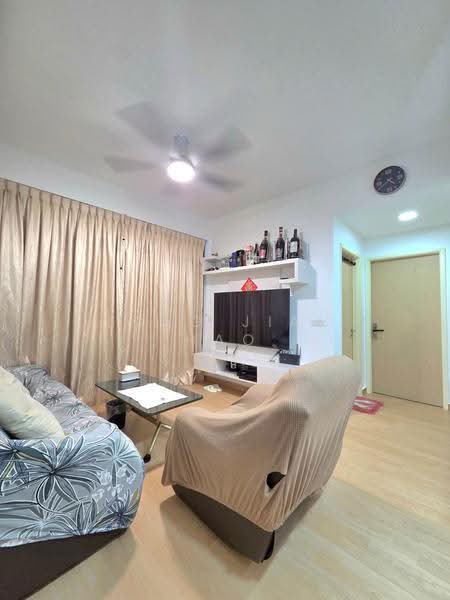 Rosewood Suites, 61 Rosewood Drive, Admiralty / Woodlands, 3 Bedrooms, 1,421 sqft, Condominium For Rent, by Fong Jian Hao, 500278519 - Living Room - PropertyGuru.com.sg