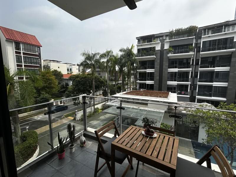 Buckley 18, 18 Buckley Road, Newton / Novena, 3 Bedrooms, 1,518 sqft, Condominium For Sale, by Daphne Yeo, 500278521 - Balcony - PropertyGuru.com.sg