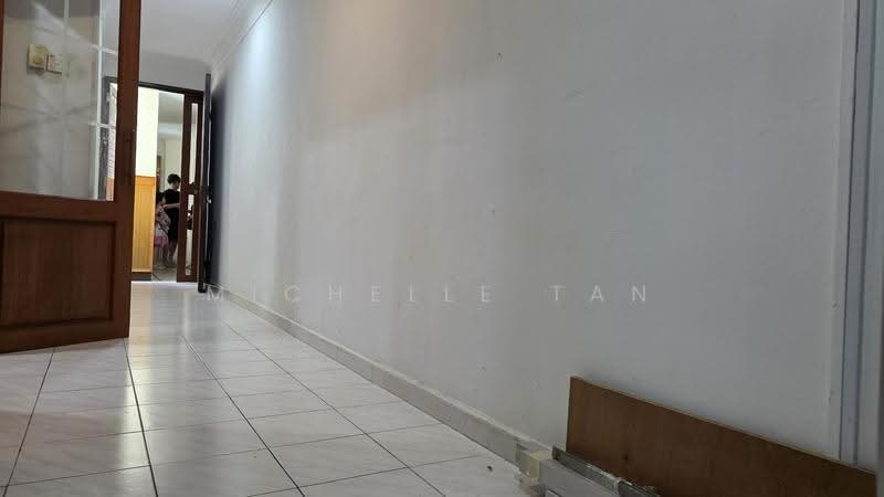 Sunny Grove, 5A Lorong 37 Geylang, Eunos / Geylang / Paya Lebar, 3 Bedrooms, 1,033 sqft, Condominium For Sale, by Michelle Tan, 500278527 - Corridor - PropertyGuru.com.sg