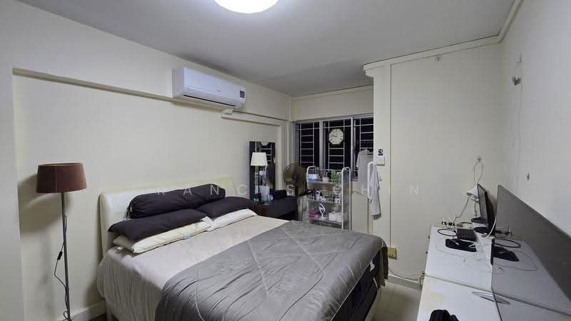 409 Yishun Ring Road, 409 Yishun Ring Road, Sembawang / Yishun, 2 Bedrooms, 796 sqft, HDB Flat For Rent, by Francis Chin, 500278529 - Bedroom - PropertyGuru.com.sg