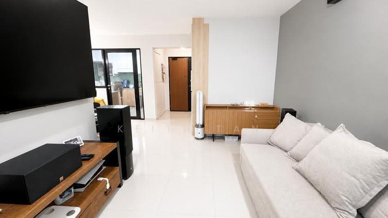 314B Punggol Way, 314B Punggol Way, Hougang / Punggol / Sengkang, 3 Bedrooms, 1,001 sqft, HDB Flat For Sale, by Keith Tan, 500278535 - Living Room - PropertyGuru.com.sg