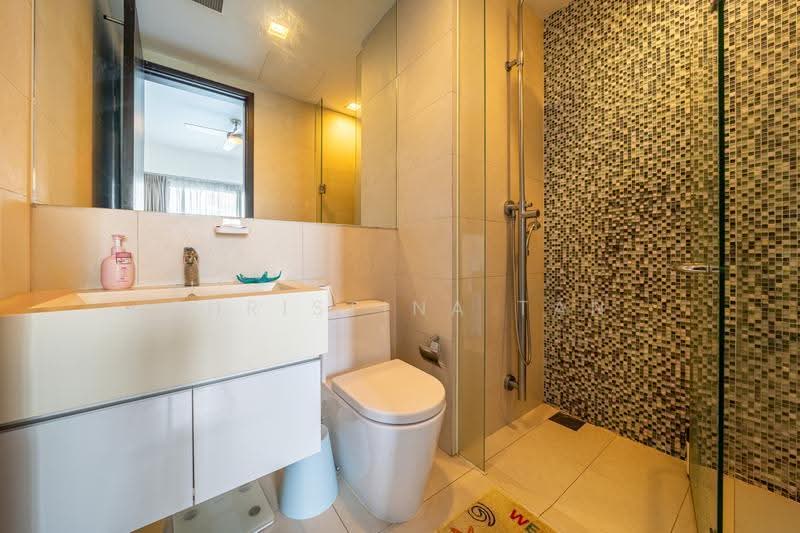 The Rochester Residences, 33 Rochester Drive, Buona Vista / West Coast / Clementi New Town, 2 Bedrooms, 1,281 sqft, Apartment For Sale, by Christina Tan, 500278584 - Bathroom - PropertyGuru.com.sg