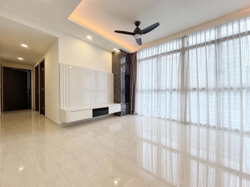 Symphony Suites, 1 Yishun Close, Sembawang / Yishun, 4 Bedrooms, 1,023 sqft, Condominium For Rent, by Xin Yan Chua, 500278585 - Living Room - PropertyGuru.com.sg