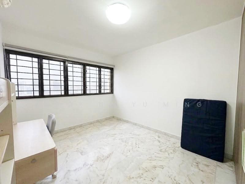 407 Bedok North Avenue 3, 407 Bedok North Avenue 3, Bedok / Upper East Coast, 3 Bedrooms, 1,270 sqft, HDB Flat For Rent, by Teddy Ng Yu Ming, 500278586 - Bedroom - PropertyGuru.com.sg