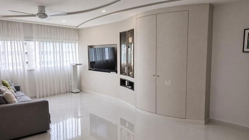 13 Marine Terrace, 13 Marine Terrace, East Coast / Marine Parade, 3 Bedrooms, 1,356 sqft, HDB Flat For Sale, by Dennis Lim, 500278596 - Living Room - PropertyGuru.com.sg