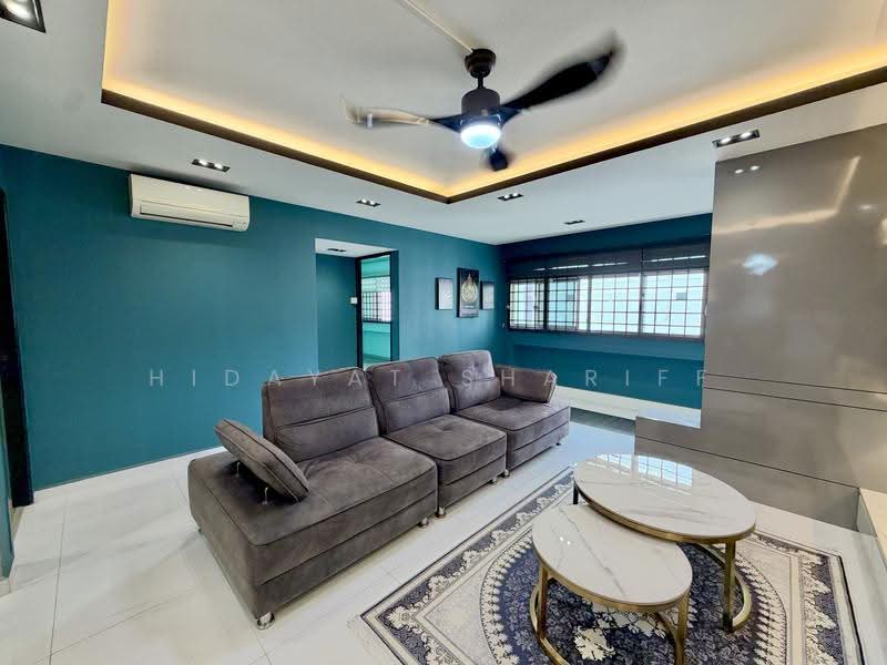 743 Pasir Ris Street 71, 743 Pasir Ris Street 71, Pasir Ris / Tampines, 3 Bedrooms, 1,367 sqft, HDB Flat For Sale, by Hidayat Shariff, 500278603 - Living Room - PropertyGuru.com.sg