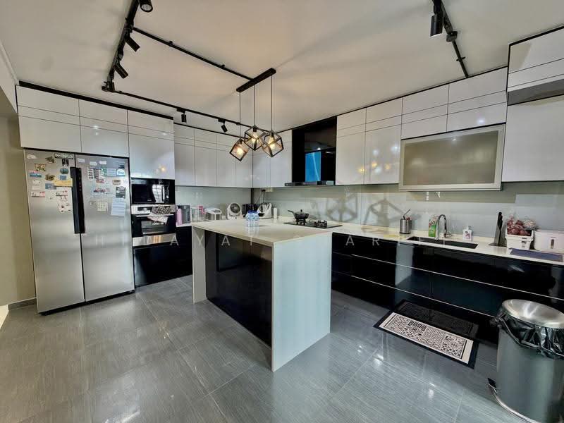 743 Pasir Ris Street 71, 743 Pasir Ris Street 71, Pasir Ris / Tampines, 3 Bedrooms, 1,367 sqft, HDB Flat For Sale, by Hidayat Shariff, 500278603 - Kitchen - PropertyGuru.com.sg
