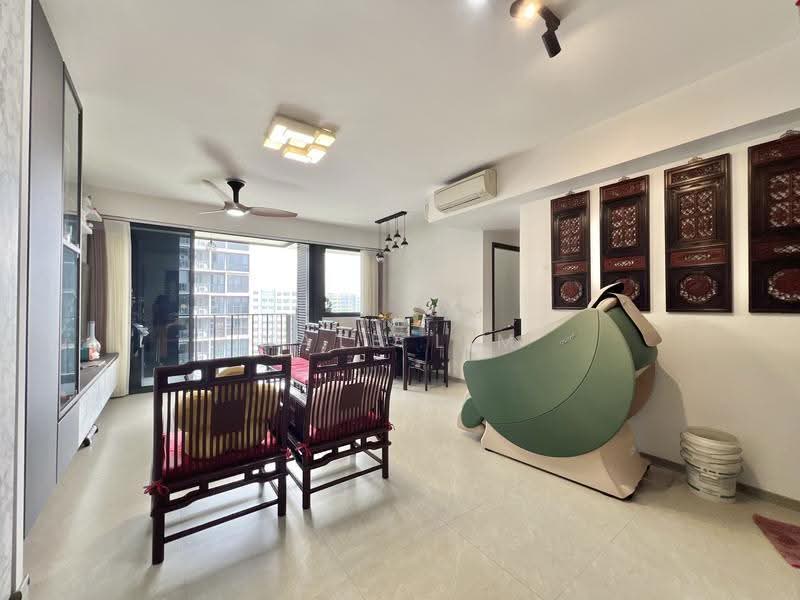 iNz Residence, 68 Choa Chu Kang Avenue 5, Dairy Farm / Bukit Panjang / Choa Chu Kang, 3 Bedrooms, 990 sqft, Condominium For Sale, by Nate Lim, 500278605 - Living Room - PropertyGuru.com.sg