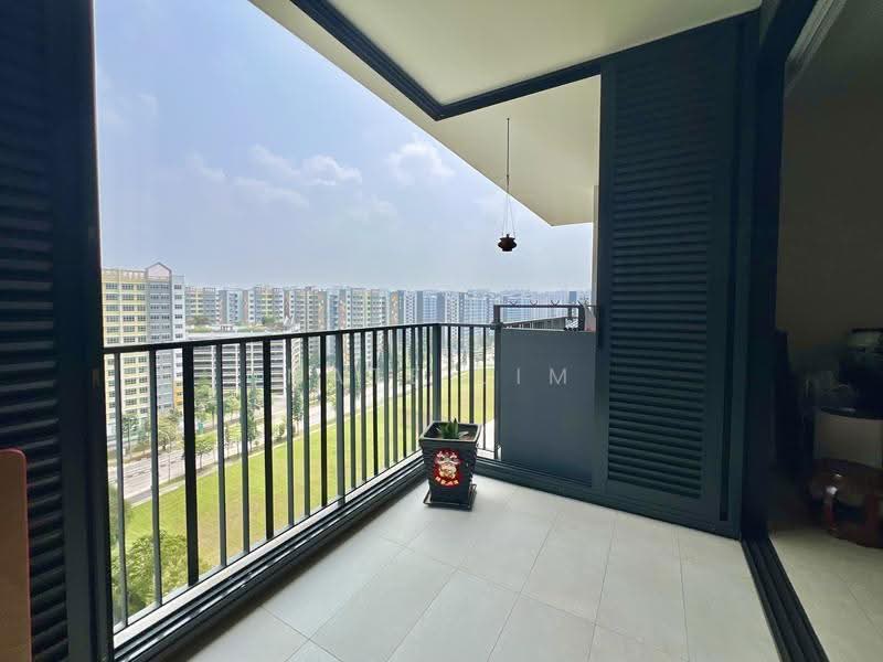 iNz Residence, 68 Choa Chu Kang Avenue 5, Dairy Farm / Bukit Panjang / Choa Chu Kang, 3 Bedrooms, 990 sqft, Condominium For Sale, by Nate Lim, 500278605 - Balcony - PropertyGuru.com.sg
