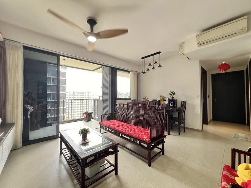 iNz Residence, 68 Choa Chu Kang Avenue 5, Dairy Farm / Bukit Panjang / Choa Chu Kang, 3 Bedrooms, 990 sqft, Condominium For Sale, by Nate Lim, 500278605 - Living Room - PropertyGuru.com.sg